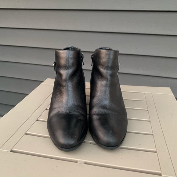 GUESS Ankle Booties - Picture 2 of 5